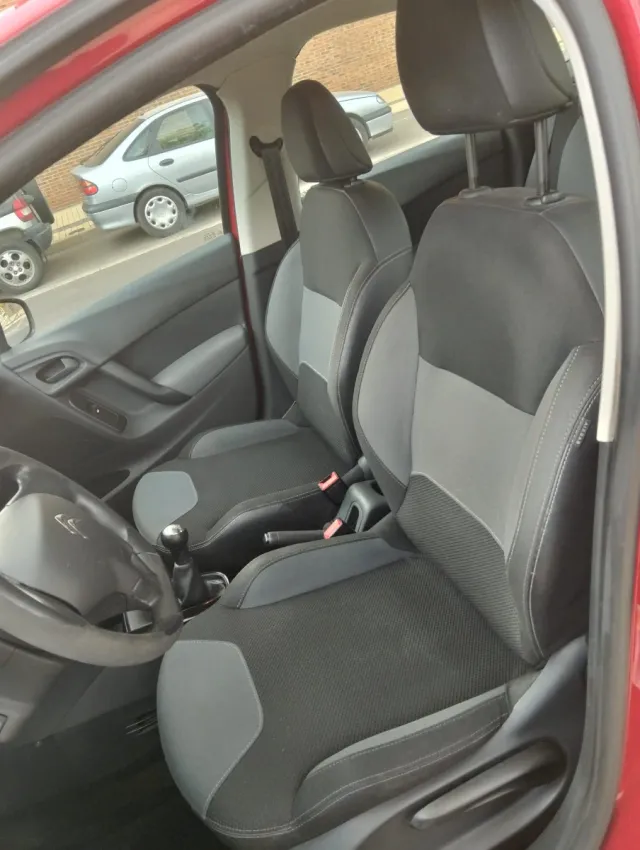 Citroen C3 año 2014 sólo 147000 km