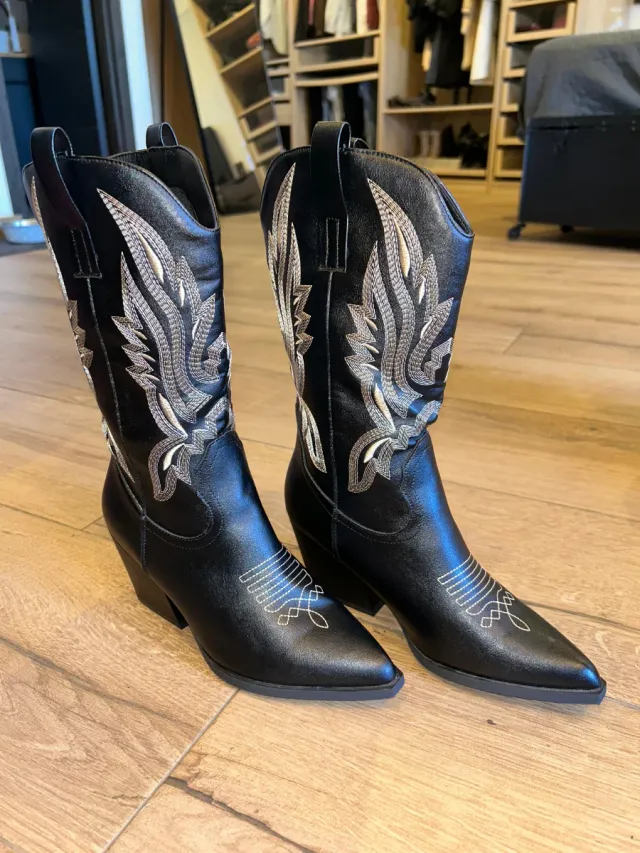 Botas Cowboy Shein Negras Bordadas