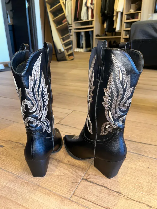 Botas Cowboy Shein Negras Bordadas