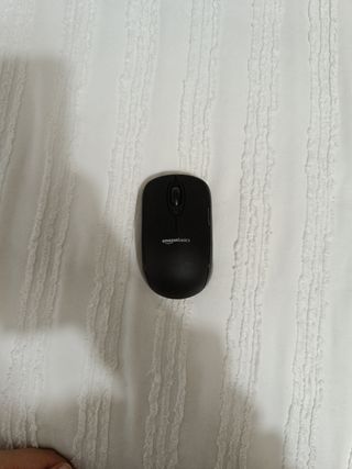 Ratón inalámbrico Amazon Basics negro
