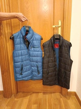 Chalecos Zara Man azul marino y eléctrico