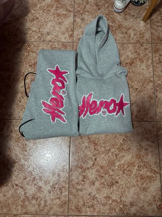 Chándal gris y fucsia talla M