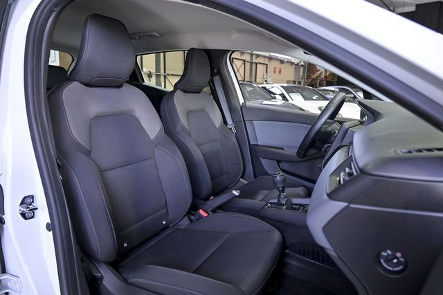 Renault Clio   Business Blue dCi 63 kW 85CV