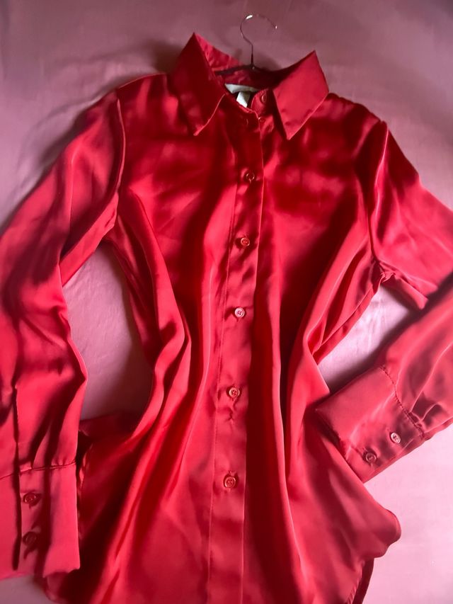 Camisa roja elegante