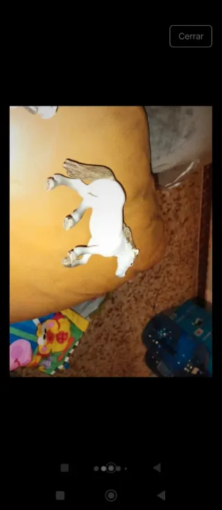 Muñeco caballo blanco