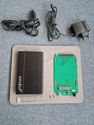Carcasa externa disco 2.5 SATA/IDE + accesorios