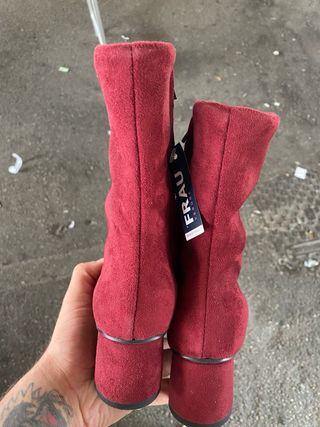 Stivali rossi donna frau 35
#scarpedonna#frau