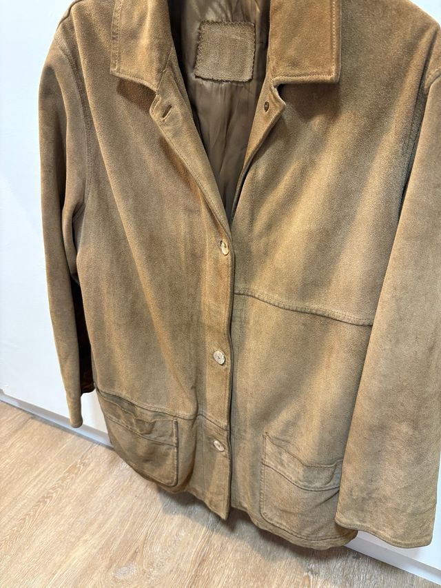 Chaquetón de ante camel