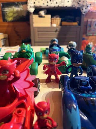 Lote Figuras i vehiculos pj mask