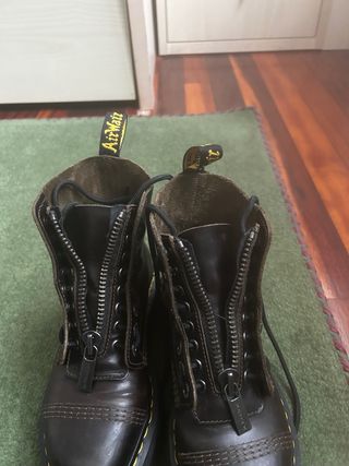 Botas Dr. Martens plataforma marrones
