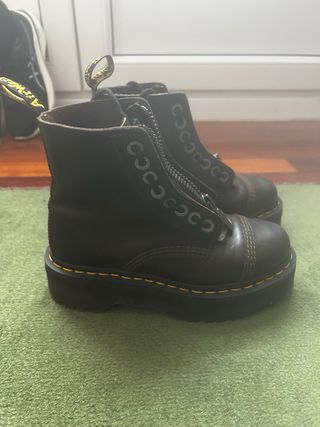 Botas Dr. Martens plataforma marrones