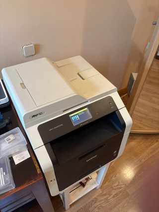 Impresora Brother MFC-9340CDW como nueva