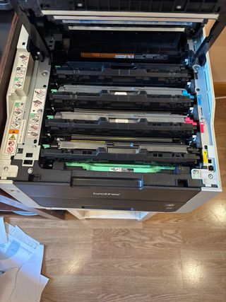 Impresora Brother MFC-9340CDW como nueva