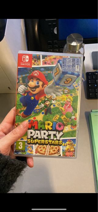 Nintendo Switch Lite + gioco Mario galaxy e party