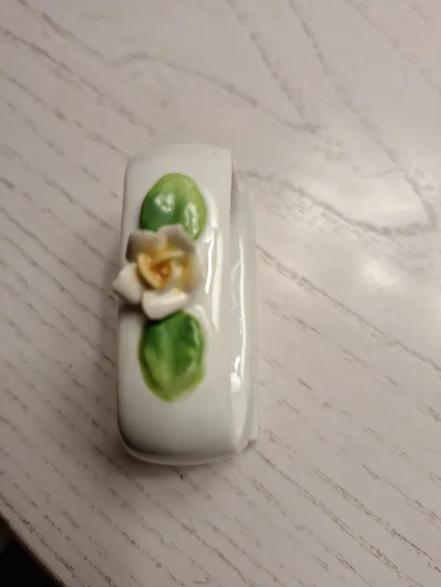 Servilleteros de porcelana con flores