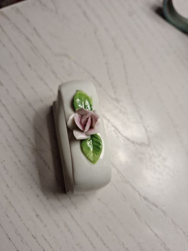 Servilleteros de porcelana con flores