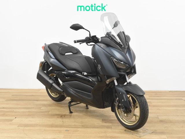 YAMAHA XMAX 300