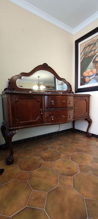Aparador antiguo madera maciza con espejo