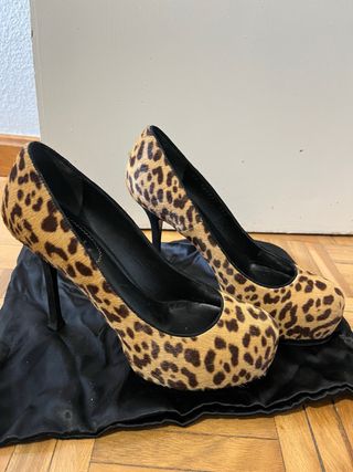 Zapatos Leopardo Yves Saint Laurent Talla 38