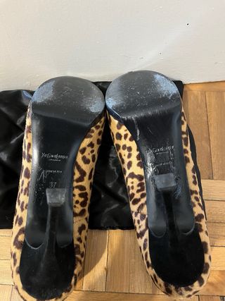 Zapatos Leopardo Yves Saint Laurent Talla 38