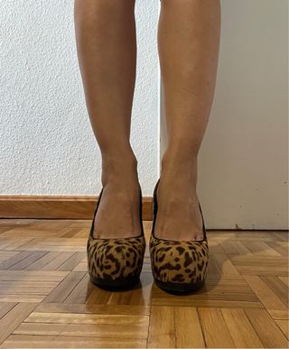 Zapatos Leopardo Yves Saint Laurent Talla 38