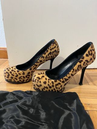 Zapatos Leopardo Yves Saint Laurent Talla 38