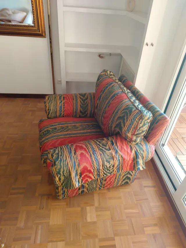 Sofá y sillón estampado