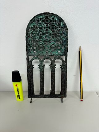 REPRODUCCIÓN DE CELOSÍA BRONCE PRERROMÁNICO ASTUR