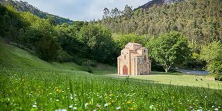 REPRODUCCIÓN DE CELOSÍA BRONCE PRERROMÁNICO ASTUR