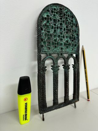 REPRODUCCIÓN DE CELOSÍA BRONCE PRERROMÁNICO ASTUR
