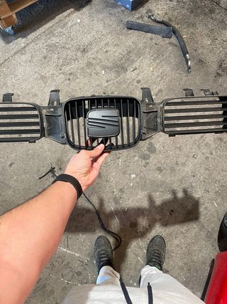 Rejilla y panel puerta SEAT Toledo