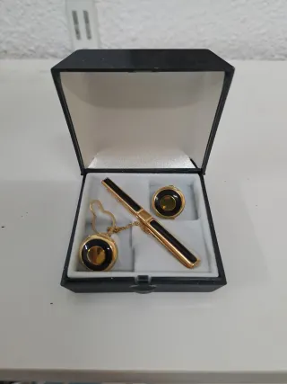 Set Gemelos y Pasador Corbata Dorado y Negro