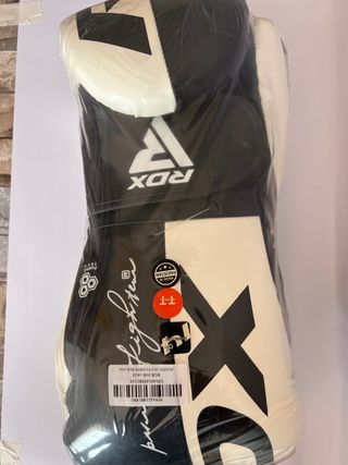 Guantes de Boxeo RDX 14oz Negros y Blancos