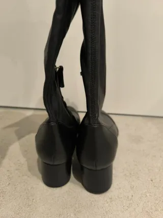 Botines piel negros Massimo Dutti