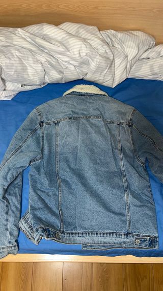 Chaqueta vaquera Bershka forrada M/38