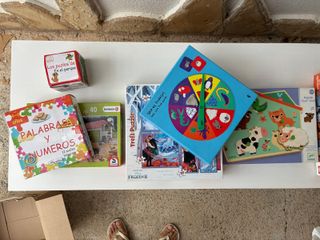 Lote de Rompecabezas y juegos de mesa Infantiles