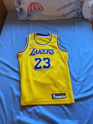 Camiseta Lakers LeBron 23 Talla M Niño