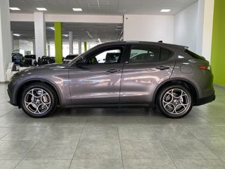Alfa Romeo Stelvio Sprint 2.2D 160CV EAT8 EL TOP!!