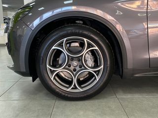Alfa Romeo Stelvio Sprint 2.2D 160CV EAT8 EL TOP!!