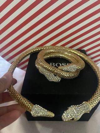Collar y pulsera serpiente dorada