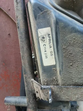 Aprilia RS 125 Telaietto Serbatoio Olio