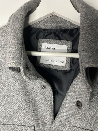 Chaqueta paño gris Bershka