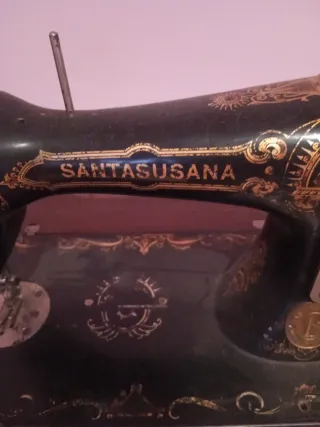 Máquina de coser antigua Santa Susana