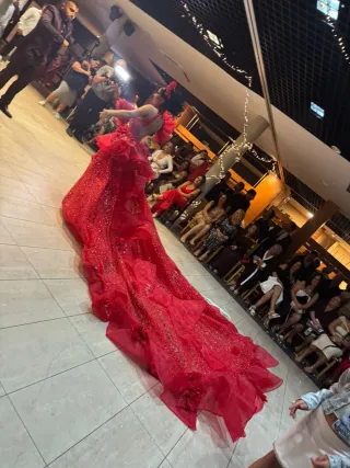 Vestido de boda gitana rojo