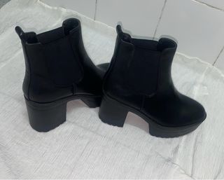 Botines Mary Paz negros plataforma