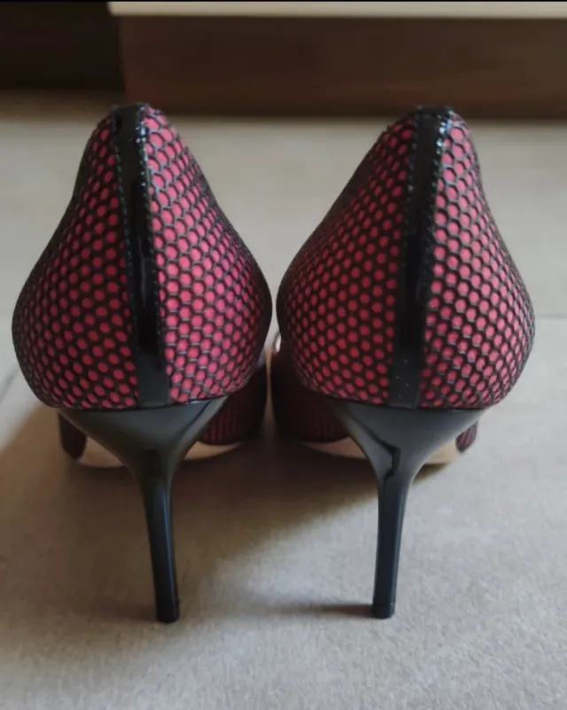 Zapatos de tacón Jimmy Choo rosa y negro