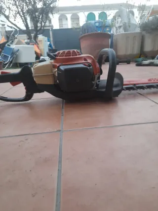 Cortasetos Stihl HS 81 R