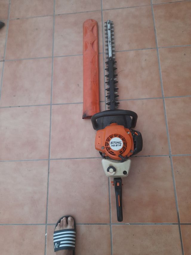 Cortasetos Stihl HS 81 R