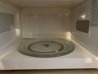 Microondas Blanco Orbegozo 20L - 700 W