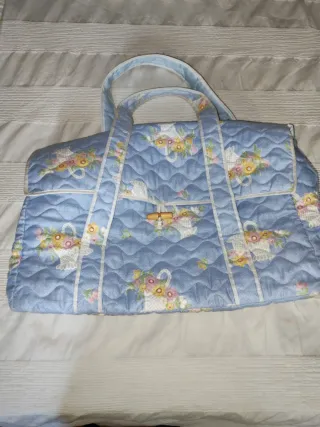 Bolsa de ropa para bebé acolchada